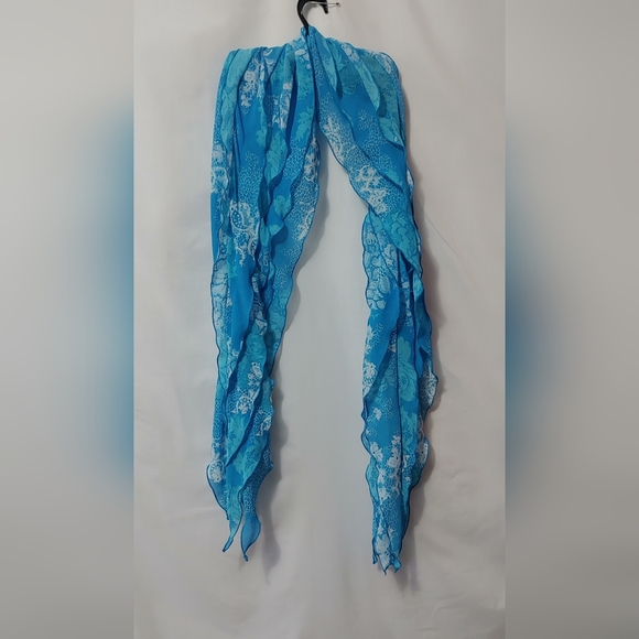Northern Reflections Ruffled Scarf - Picture 2 of 5